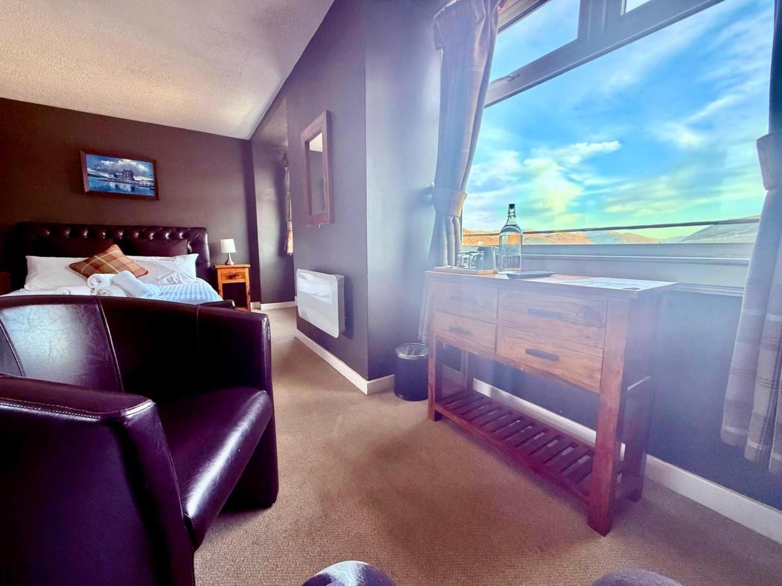 Argyll Hotel Ullapool Eksteriør billede